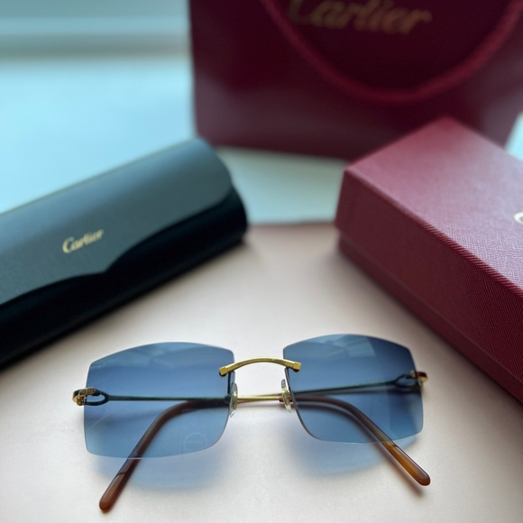 *SOLD* Cartier C decor $1000 emt - Picture 3 of 5